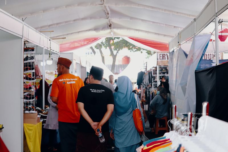 Berkas:Bazar KUPI 2 (9).JPG