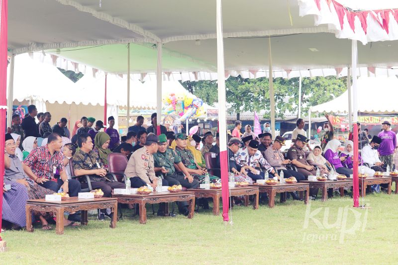 Berkas:Bazar KUPI 2 (24).JPG