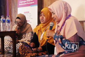 Galeri Foto Halaqah Paralel Sesi 1 (1); Pra Musyawarah Keagamaan tentang Pengelolaan Sampah bagi Keberlanjutan Lingkungan Hidup dan Keselamatan Perempuan