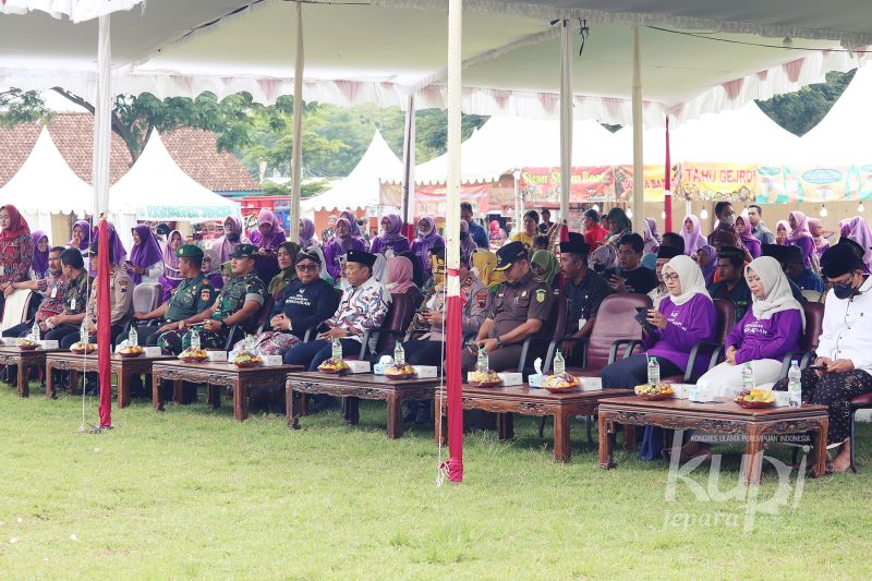 Berkas:Bazar KUPI 2 (19).JPG