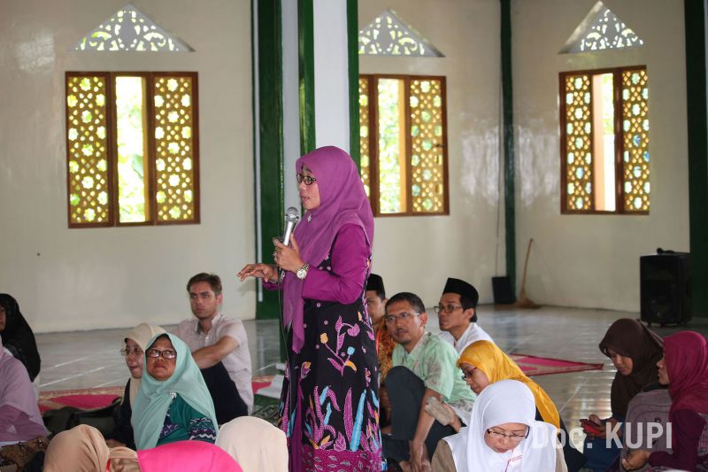 Berkas:Musyawarah Keagamaan (4).JPG