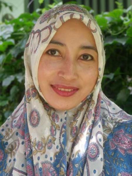 Berkas:Luluk Farida Muchtar.jpeg