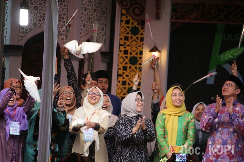 Berkas:Penutupan (04).JPG