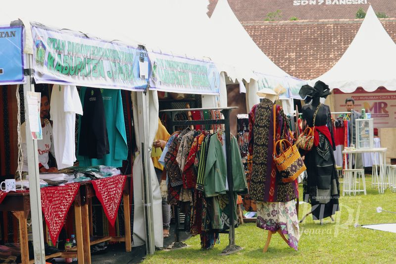 Berkas:Bazar KUPI 2 (4).JPG