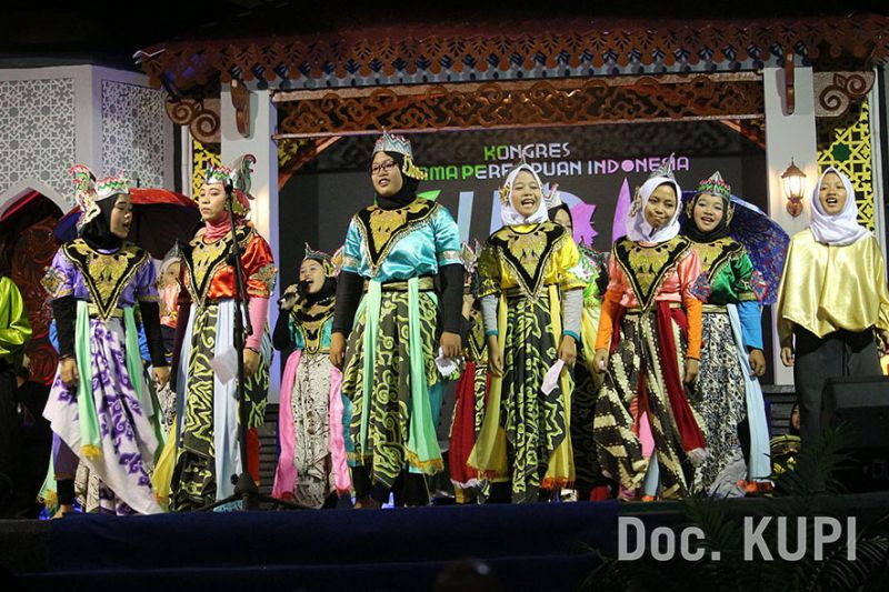 Berkas:Seni Budaya (2).JPG