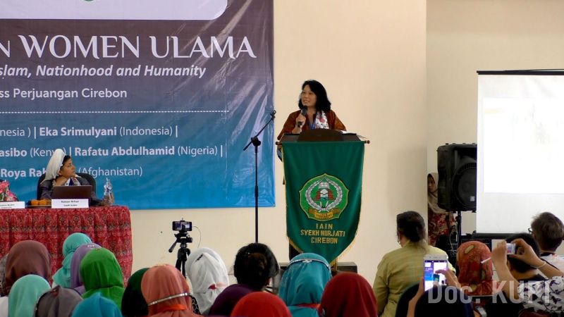 Berkas:Seminar Internasional (10).jpg