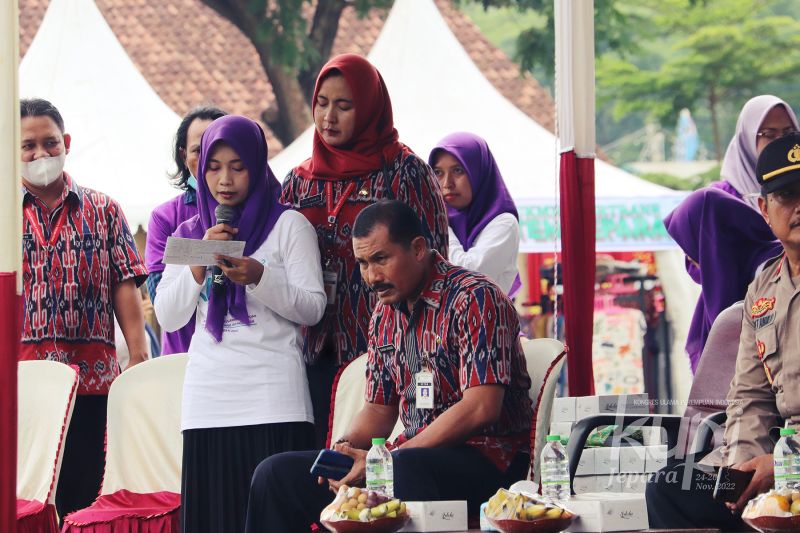 Berkas:Bazar KUPI 2 (17).JPG