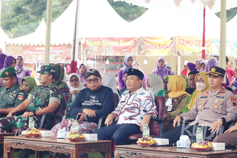 Berkas:Bazar KUPI 2 (14).JPG