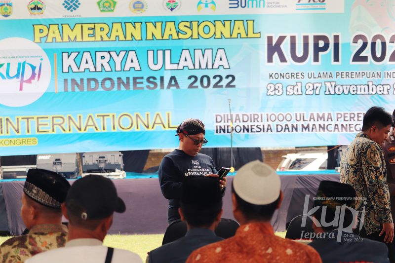 Berkas:Bazar KUPI 2 (12).JPG